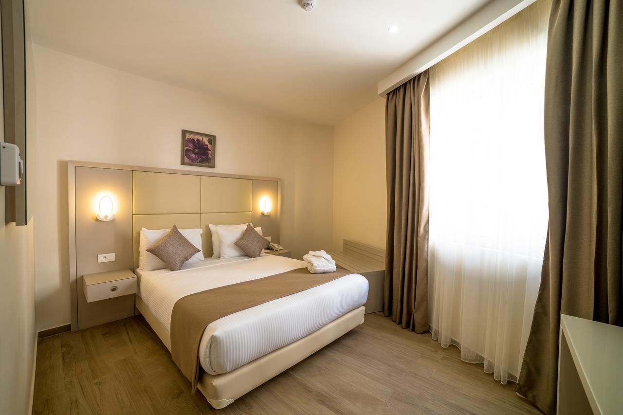 Hotel Sidi Yahia Algiers Exterior photo